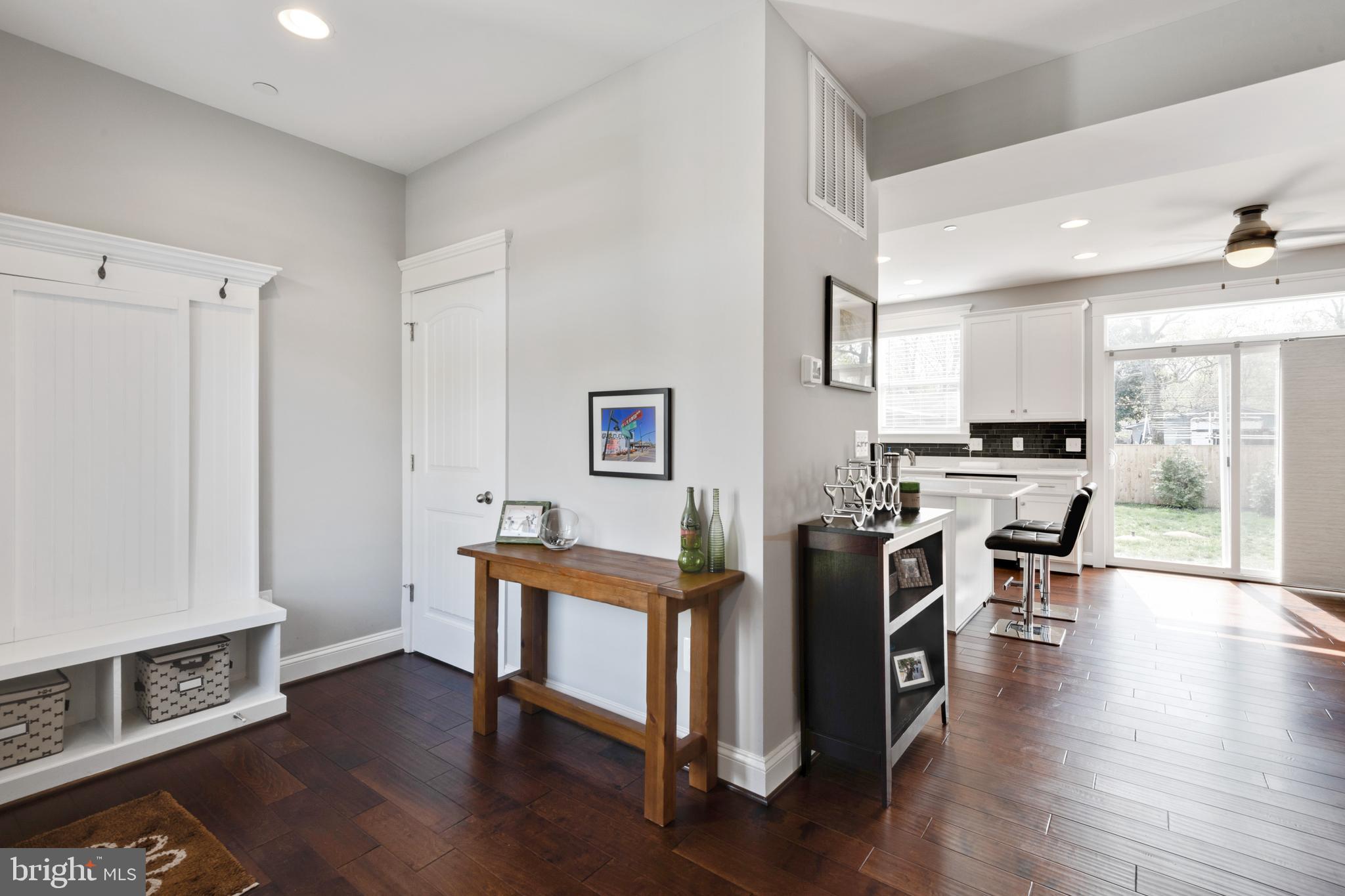 2753 Pinecrest Drive Riva, MD 21140 - Photo 11 of 46 Entrance Foyer looking in toward kitchen