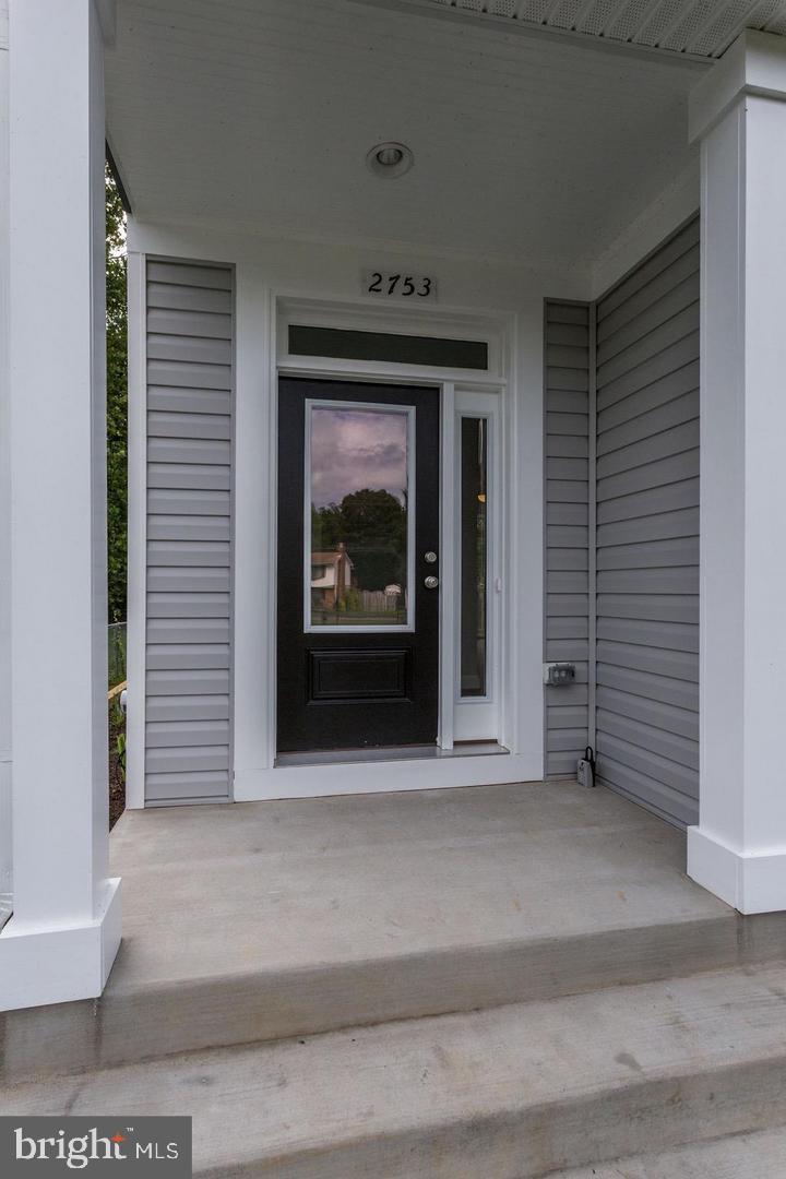 2753 Pinecrest Drive Riva, MD 21140 - Photo 6 of 46 Front entrance