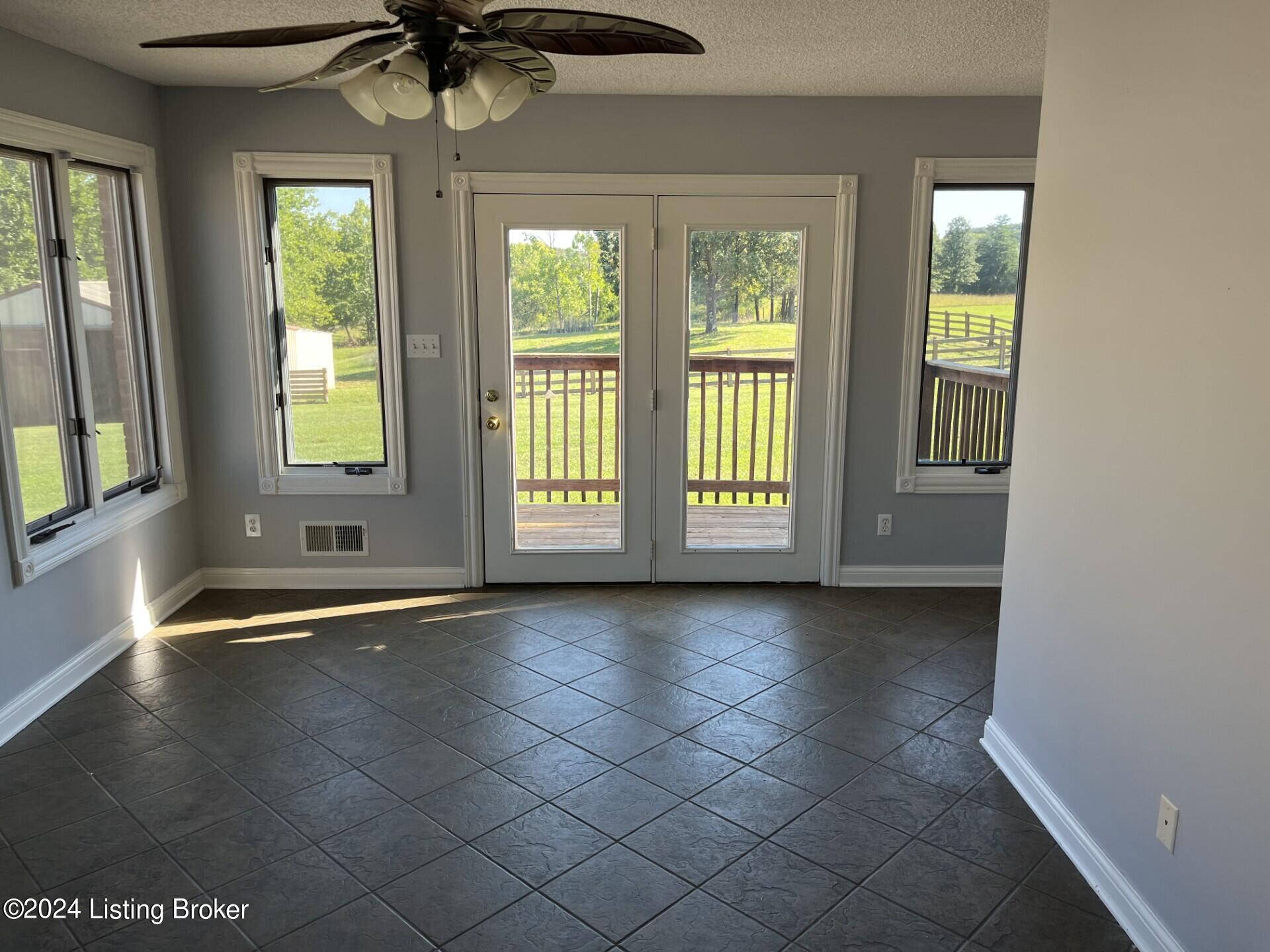 1582 Balltown Road Bardstown, KY 40004 - Photo 11 of 30 10