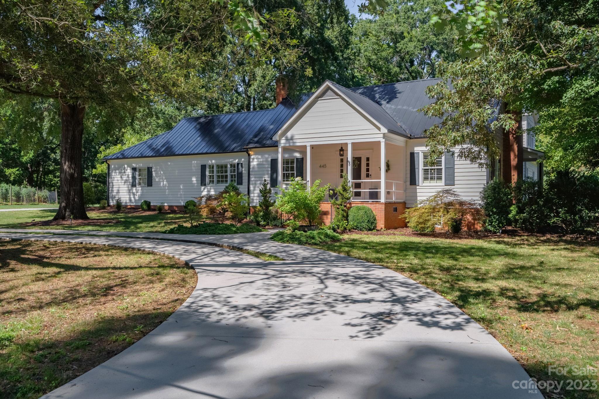 445 Pine Road Davidson, NC 28036 - Photo 1 of 44 Gallery Image 1