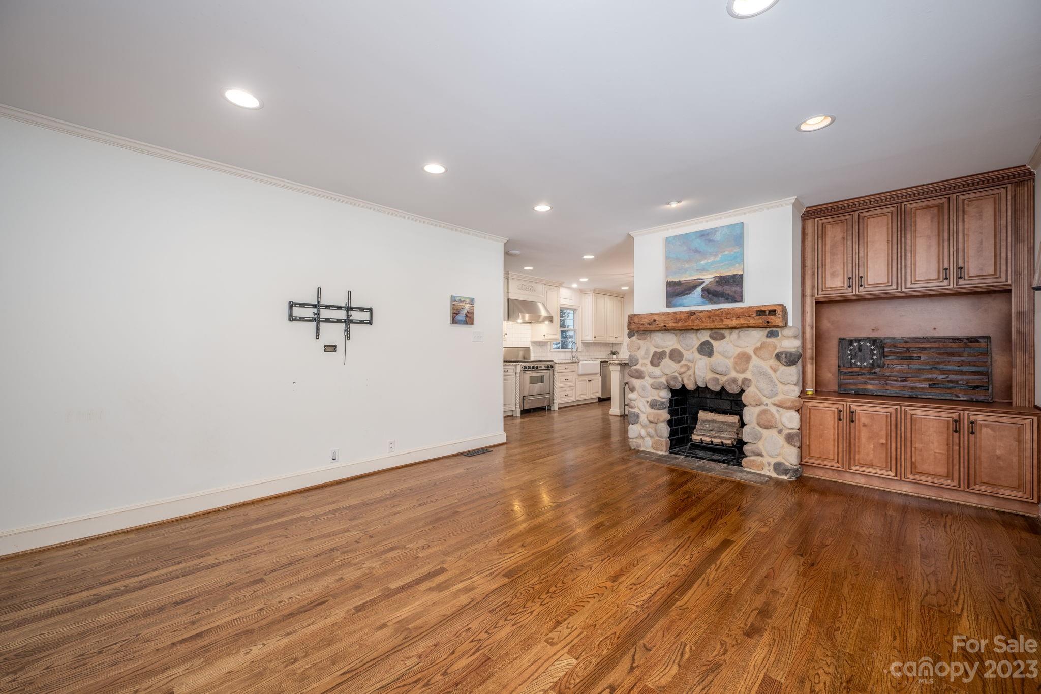 445 Pine Road Davidson, NC 28036 - Photo 14 of 44 Gallery Image 14