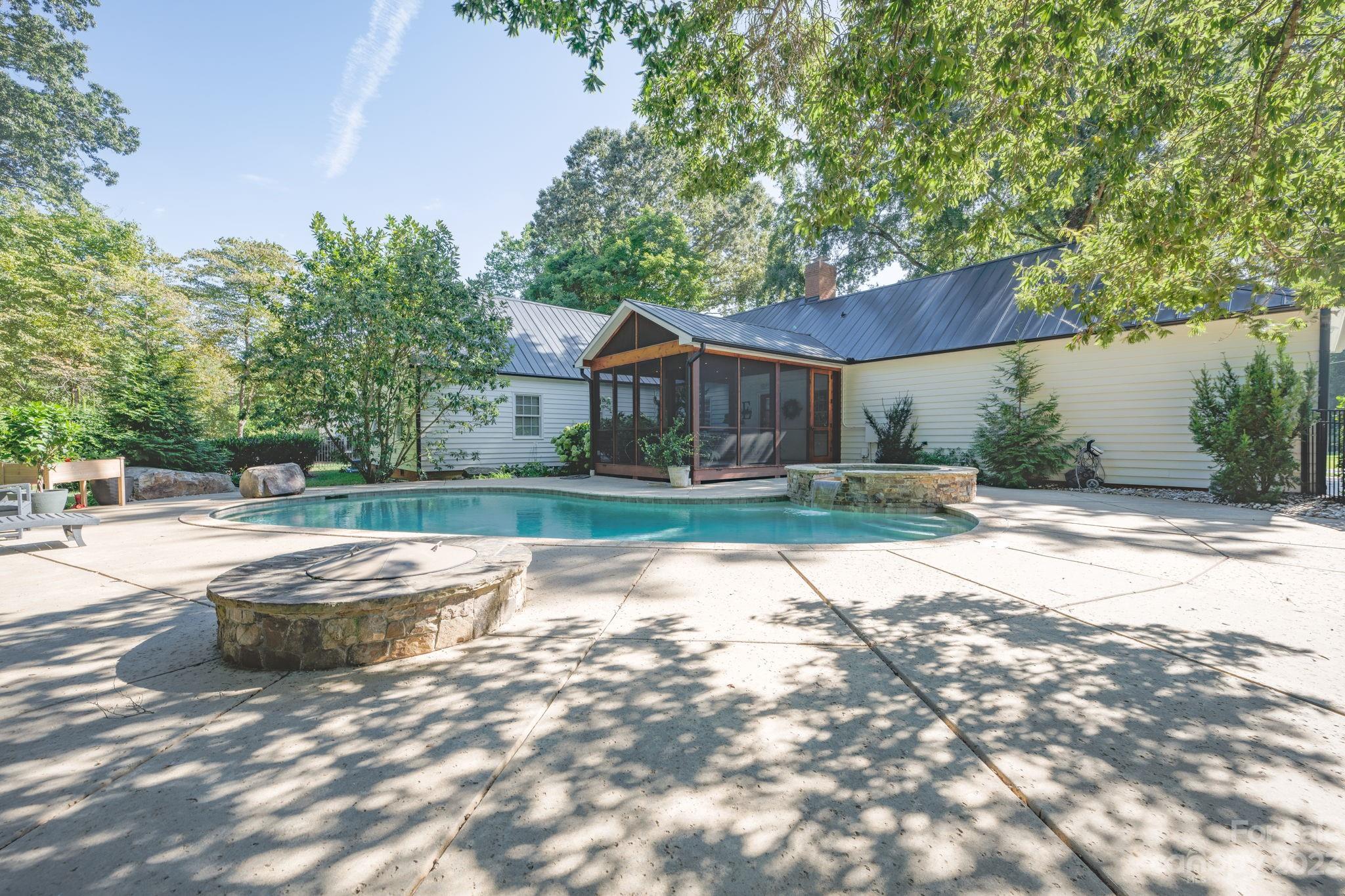445 Pine Road Davidson, NC 28036 - Photo 37 of 44 Gallery Image 37