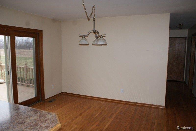2349 Scott Road North Branch, MI 48461 - Photo 8 of 15 DSC09628