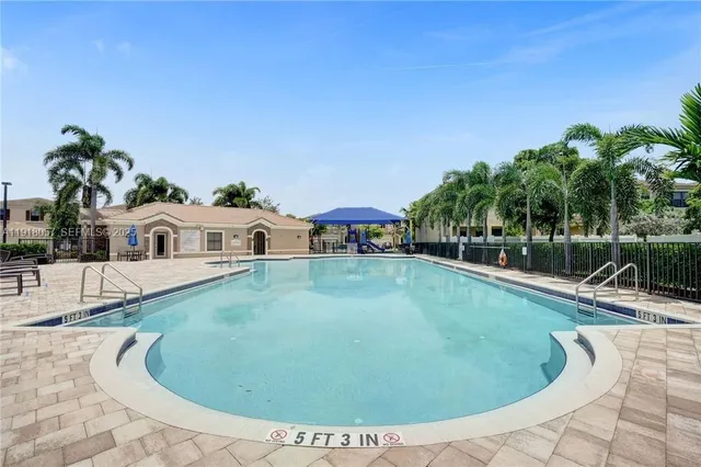 $725,000 | 678 Northeast 191st Terrace, Miami, FL 33179