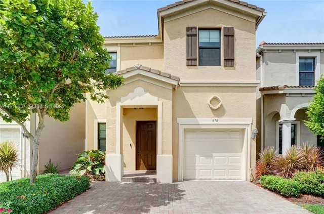 $725,000 | 678 Northeast 191st Terrace, Miami, FL 33179