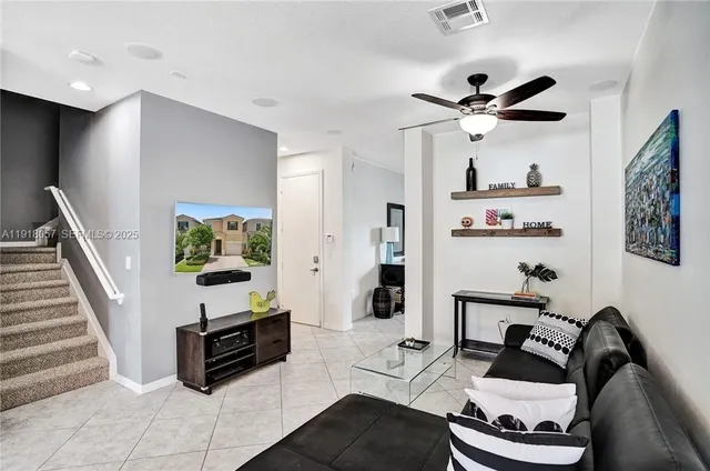 $725,000 | 678 Northeast 191st Terrace, Miami, FL 33179