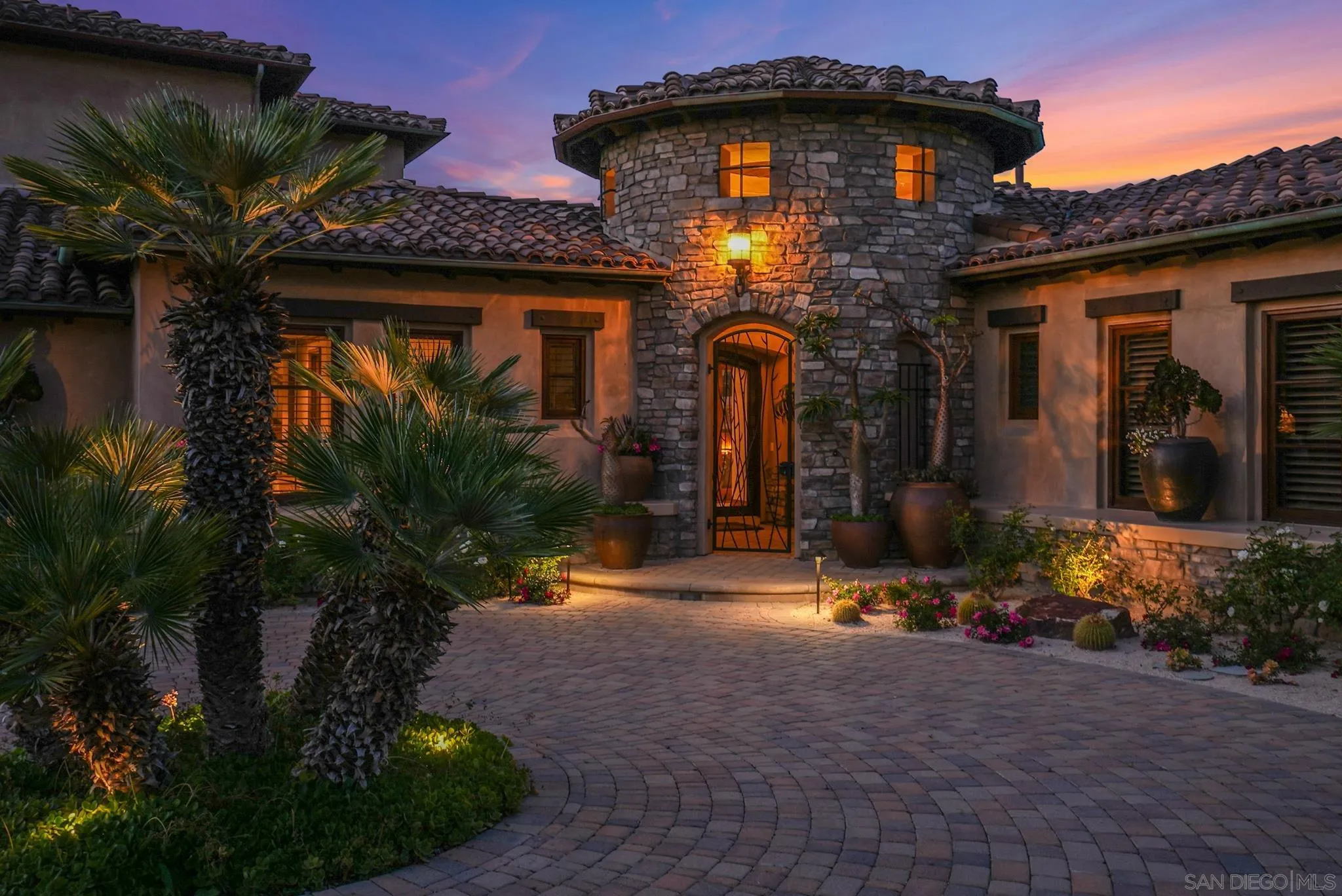 16581 Rd To Rio San Diego, CA 92127 - Photo 6 of 48 a front view of a house with a yard