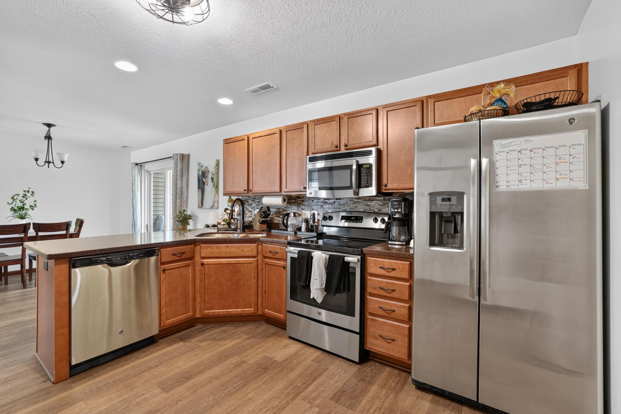 5155 61st Street Northwest Rochester, MN 55901 - Photo 10 of 32 Gallery Image 10