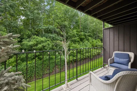 $335,000 | 215 Barry Avenue South, Unit 218, Wayzata, MN 55391