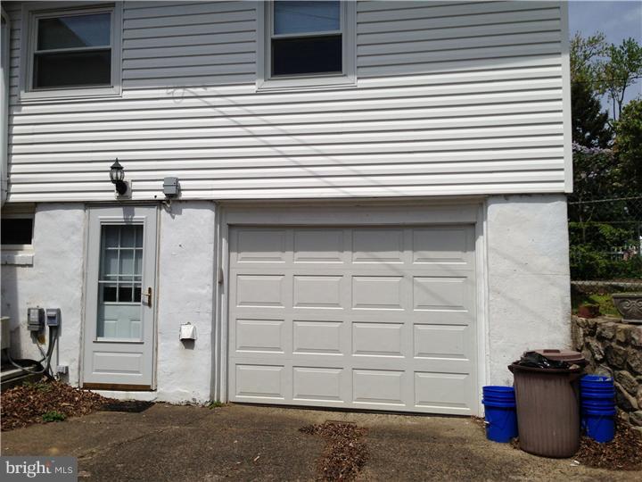 1063 Surrey Road Philadelphia, PA 19115 - Photo 13 of 14