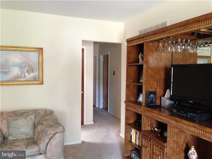 1063 Surrey Road Philadelphia, PA 19115 - Photo 6 of 14