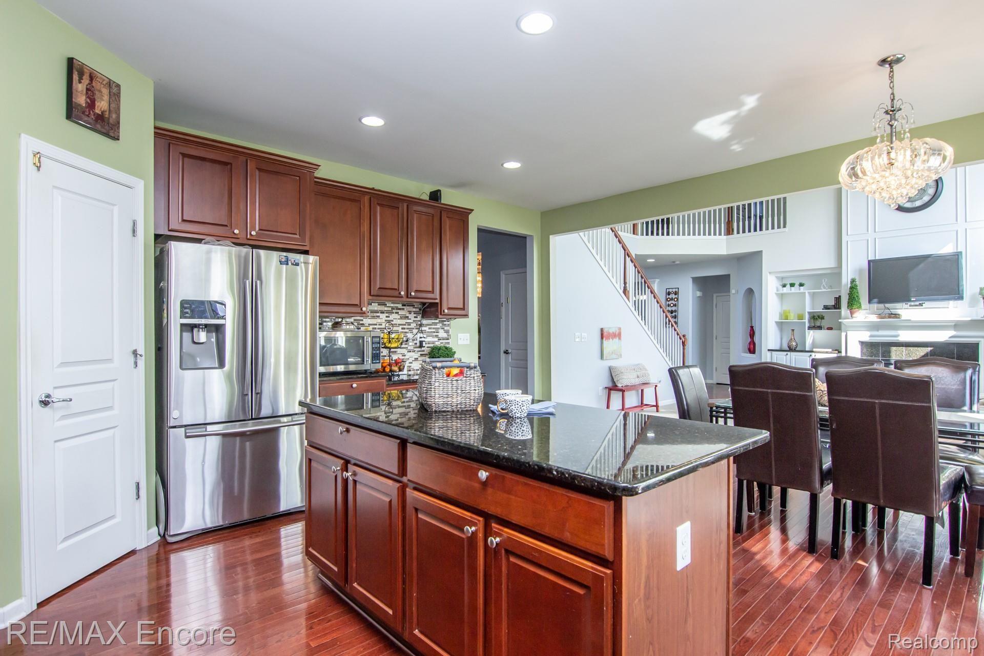 49776 Gracechurch Road Macomb, MI 48044 - Photo 8 of 40 Kitchen View 3
