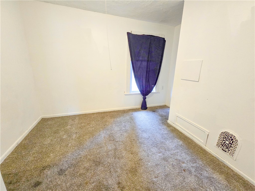 211 Parsells Avenue Rochester, NY 14609 - Photo 7 of 16