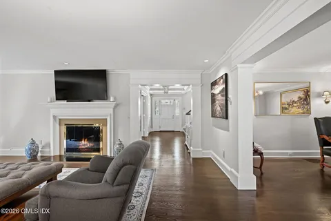 $4,790,000 | 8 Haskell Lane, Darien, CT 06820