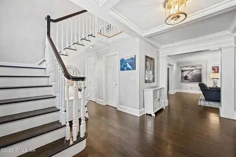 $4,790,000 | 8 Haskell Lane, Darien, CT 06820