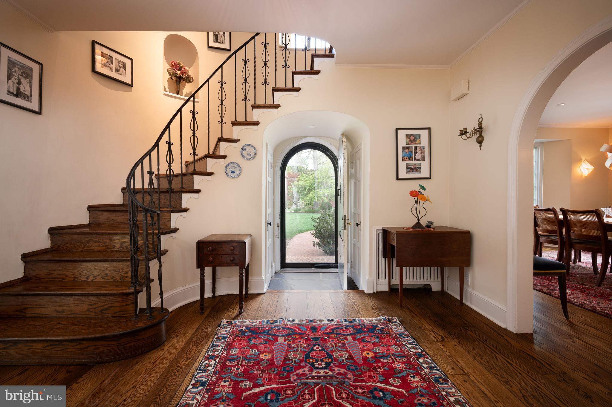1002 Overbrook Road Wilmington, DE 19807 - Photo 27 of 61 Curved stairs to the second flloor