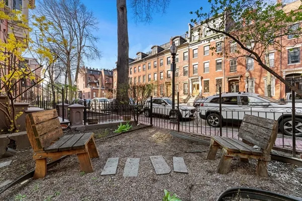 $5,800 | 70 Rutland Street, Unit 3, Boston, MA 02118