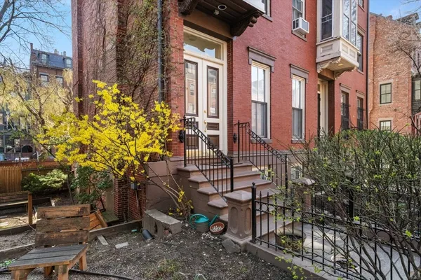 $5,800 | 70 Rutland Street, Unit 3, Boston, MA 02118