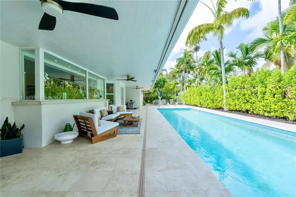 $1,749,000 | 10461 Southwest 121st Street, Miami, FL 33176