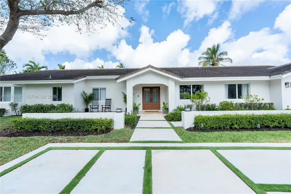 $1,749,000 | 10461 Southwest 121st Street, Miami, FL 33176
