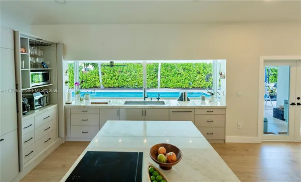 $1,749,000 | 10461 Southwest 121st Street, Miami, FL 33176