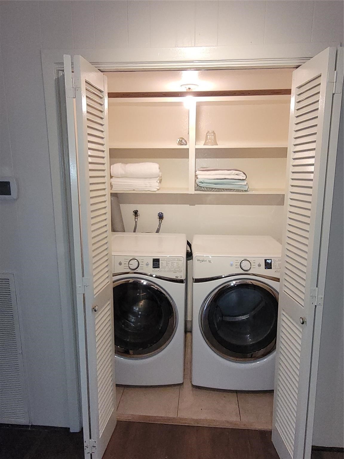 7213 Beechnut Street, Unit D Houston, TX 77074 - Photo 4 of 16