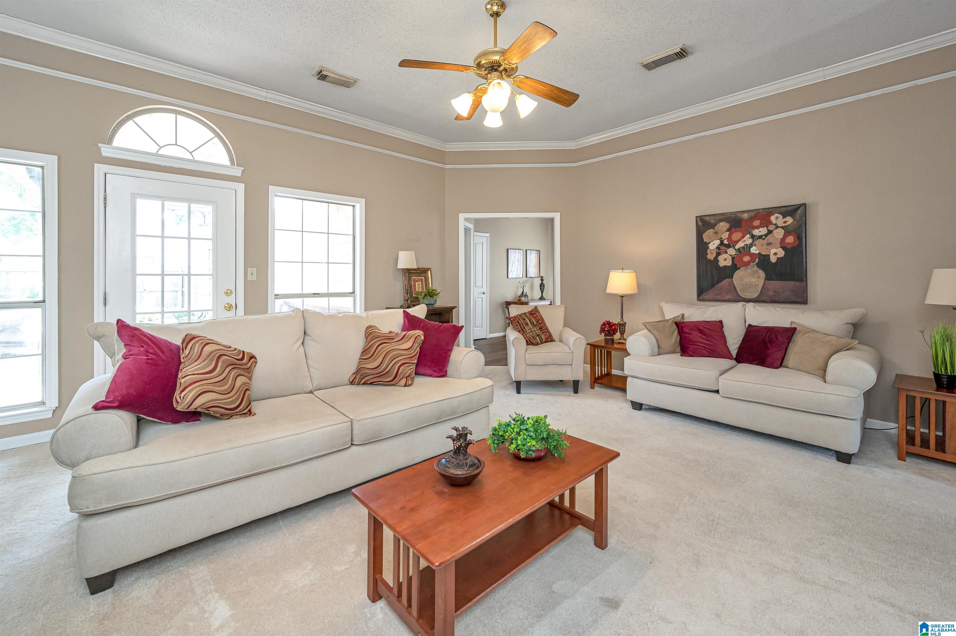 131 Braxton Way Pelham, AL 35124 - Photo 5 of 43