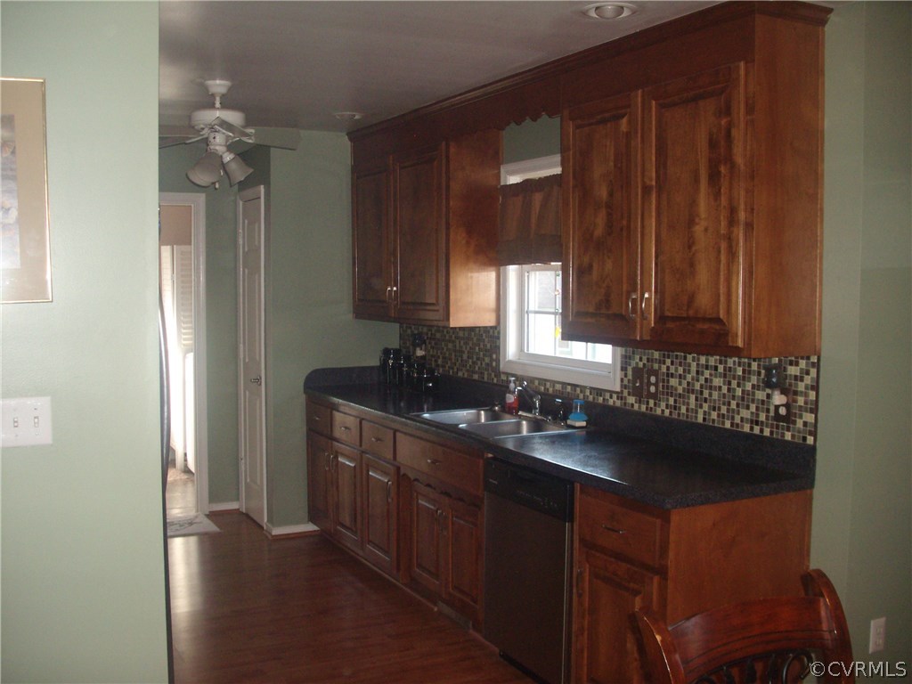 17800 Loving Union Road Disputanta, VA 23842 - Photo 7 of 15 Gallery Image 7