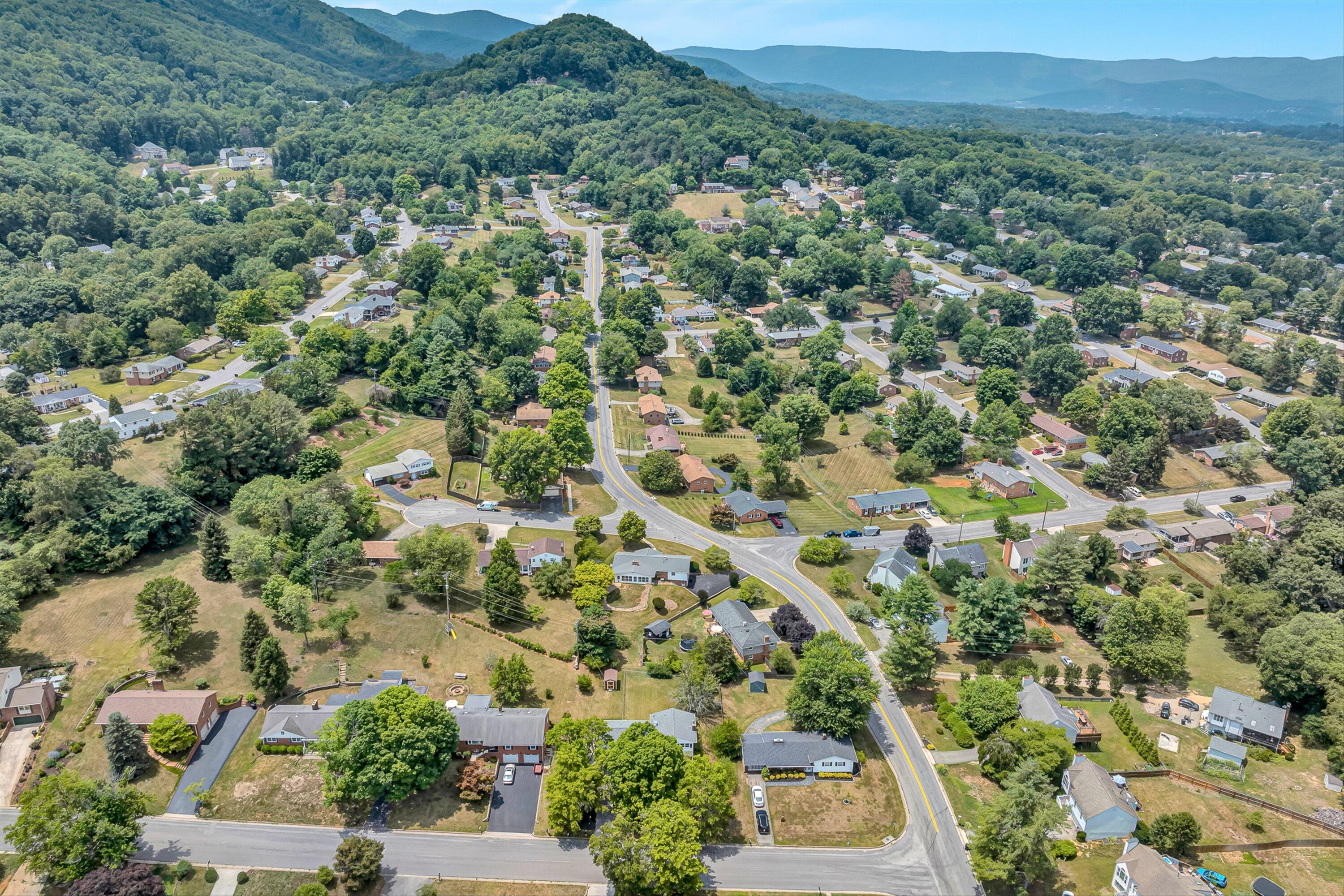 3109 Longhorn Road Roanoke, VA 24018 - Photo 50 of 62 52-VM-0228