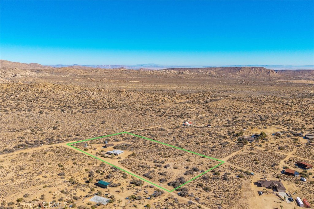 2545 Apache Pass Pioneertown, CA 92268 - Photo 29 of 47 view of city and mountain