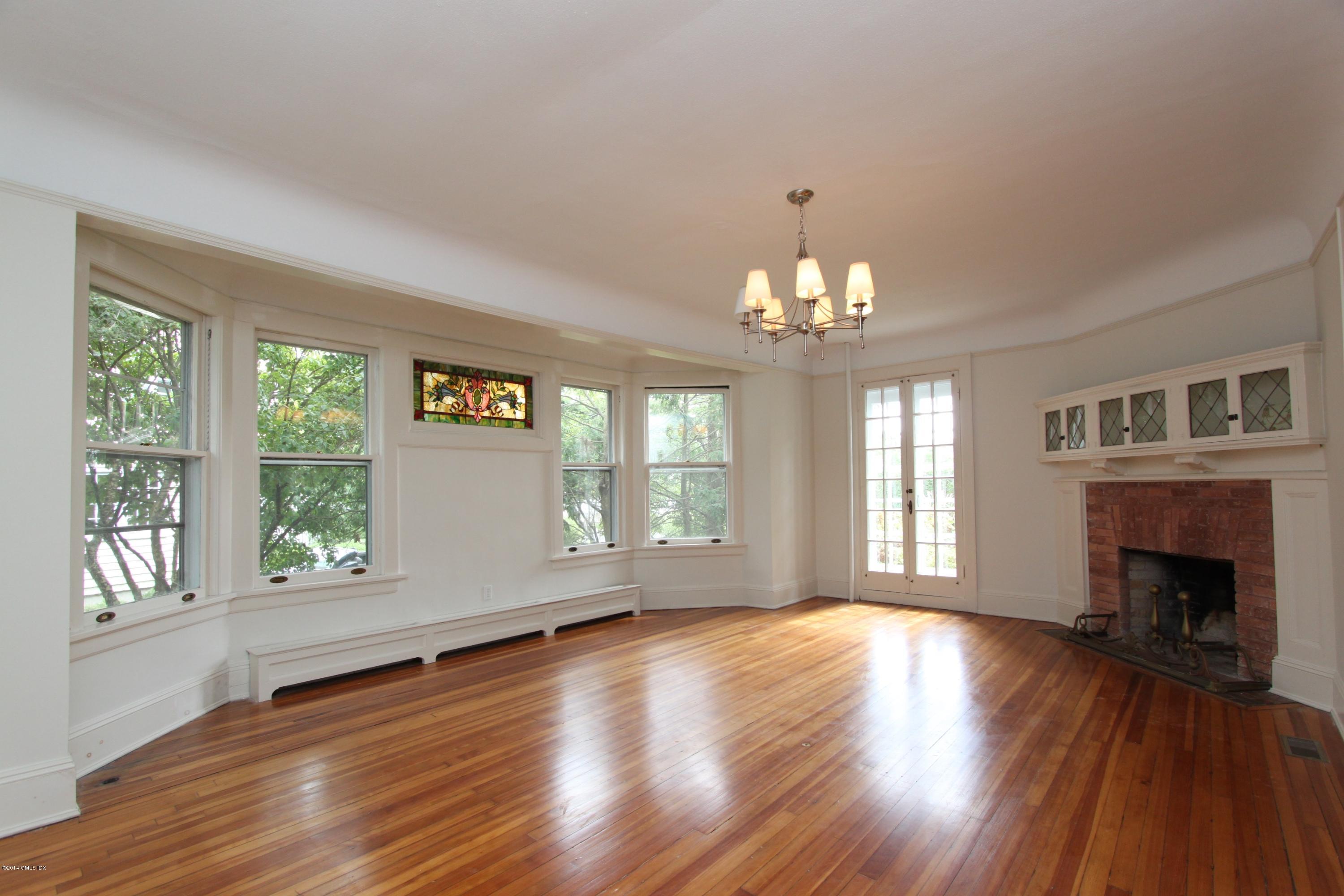 151 Shore Road Old Greenwich, CT 06870 - Photo 3 of 16 151 Shore Rd