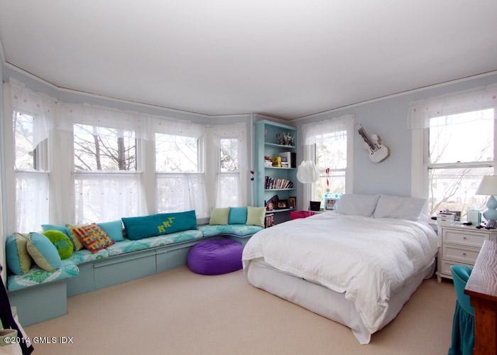 151 Shore Road Old Greenwich, CT 06870 - Photo 9 of 16 151 Shore Rd
