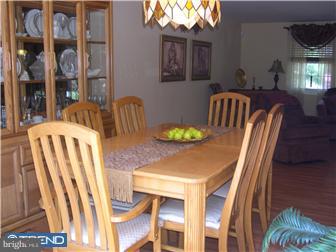 482 Charleston Road Willingboro, NJ 08046 - Photo 4 of 10 Dining Room