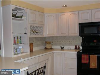 482 Charleston Road Willingboro, NJ 08046 - Photo 5 of 10 Kitchen