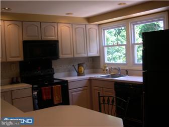 482 Charleston Road Willingboro, NJ 08046 - Photo 6 of 10 Kitchen