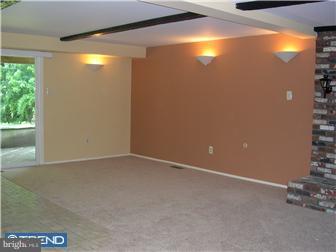 482 Charleston Road Willingboro, NJ 08046 - Photo 9 of 10 Family Room