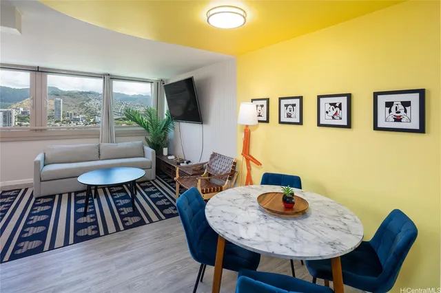 $550,000 | 445 Seaside Avenue, Unit 2402, Honolulu, HI 96815