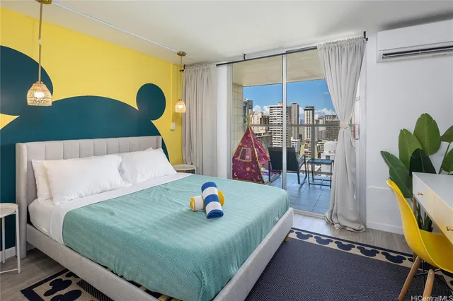 $540,000 | 445 Seaside Avenue, Unit 2402, Honolulu, HI 96815