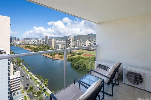 $540,000 | 445 Seaside Avenue, Unit 2402, Honolulu, HI 96815