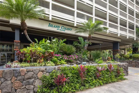 $540,000 | 445 Seaside Avenue, Unit 2402, Honolulu, HI 96815
