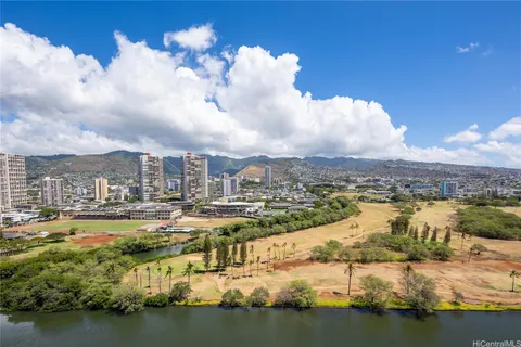 $540,000 | 445 Seaside Avenue, Unit 2402, Honolulu, HI 96815