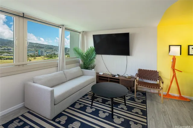 $540,000 | 445 Seaside Avenue, Unit 2402, Honolulu, HI 96815