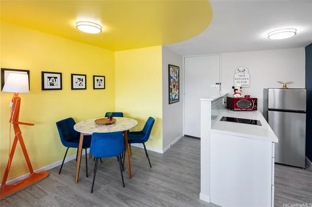 $540,000 | 445 Seaside Avenue, Unit 2402, Honolulu, HI 96815