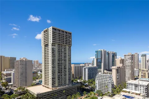 $540,000 | 445 Seaside Avenue, Unit 2402, Honolulu, HI 96815