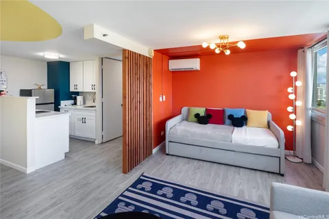 $540,000 | 445 Seaside Avenue, Unit 2402, Honolulu, HI 96815