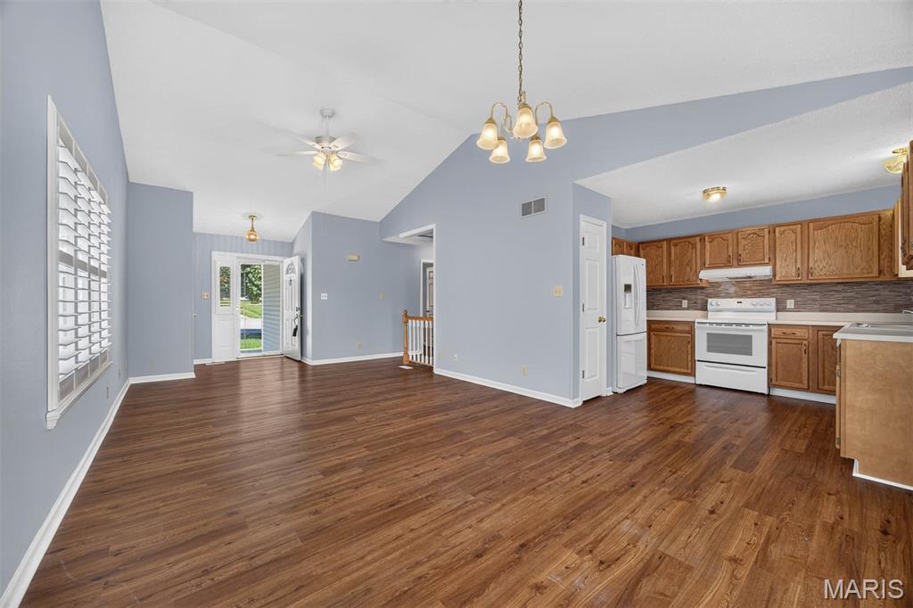 2917 Periwinkle Court Highland, IL 62249 - Photo 9 of 47