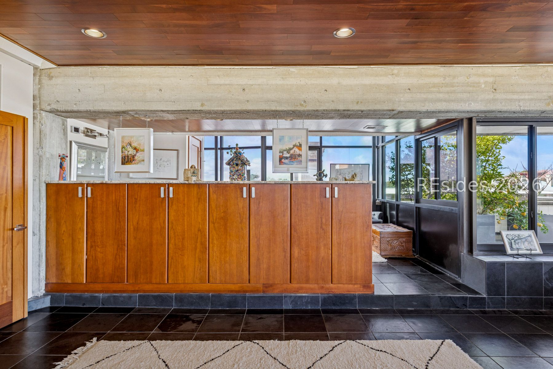 916 Bay Street Beaufort, SC 29902 - Photo 24 of 69 Primary Suite Entrance to Full Bathroom