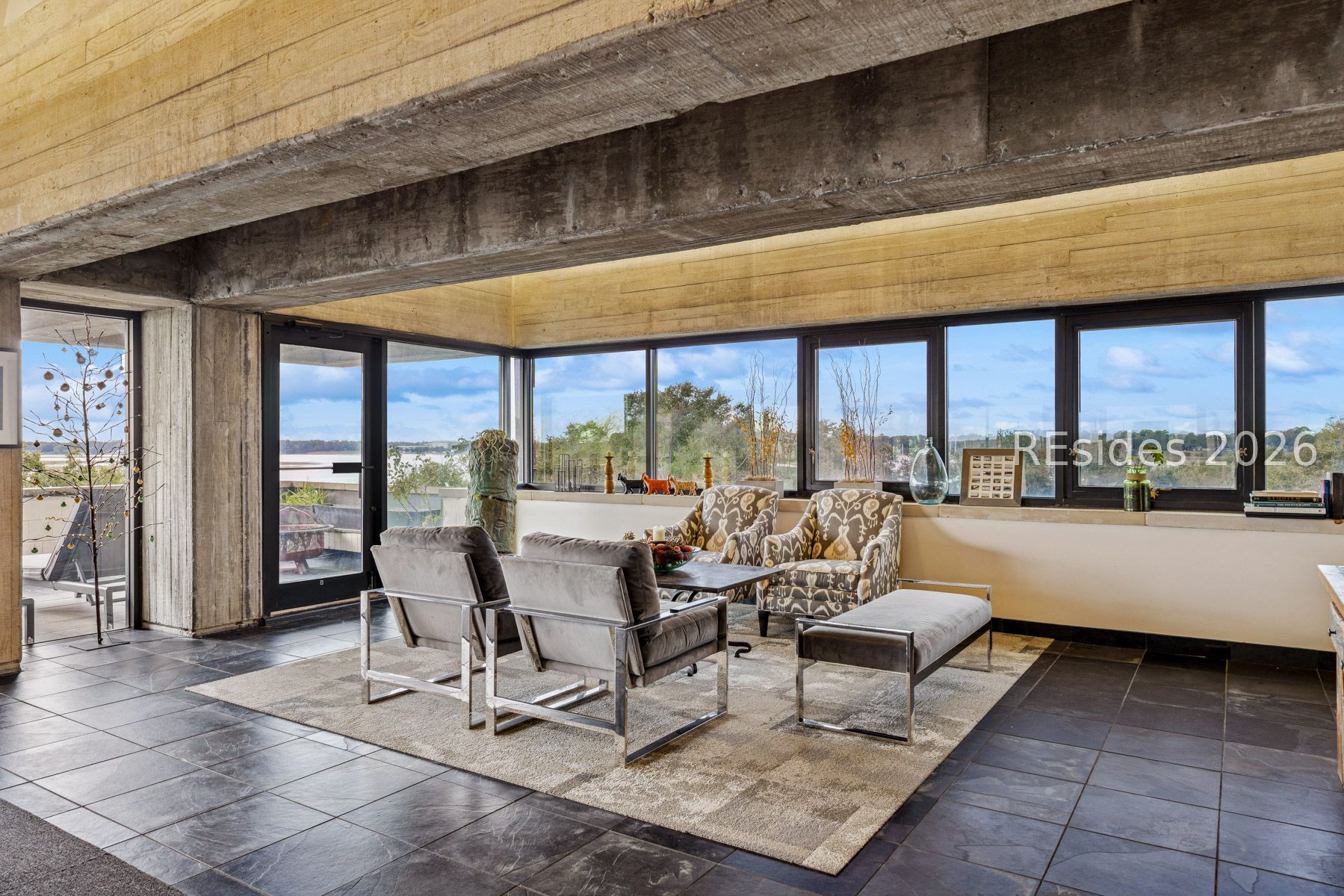 916 Bay Street Beaufort, SC 29902 - Photo 33 of 69 Dual Living Areas with Waterfront Panoramic Views