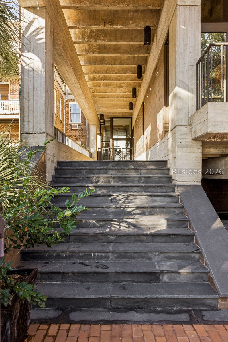 916 Bay Street Beaufort, SC 29902 - Photo 7 of 69 Stairway Entrance
