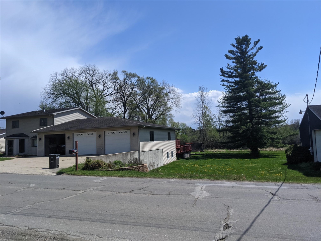 3639 Flansburg Road Jackson, MI 49203 - Photo 1 of 23